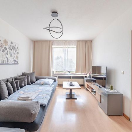 Schoene, Moeblierte Wohnung Mit Balkon Und Tiefgarage Düsseldorf Exteriör bild